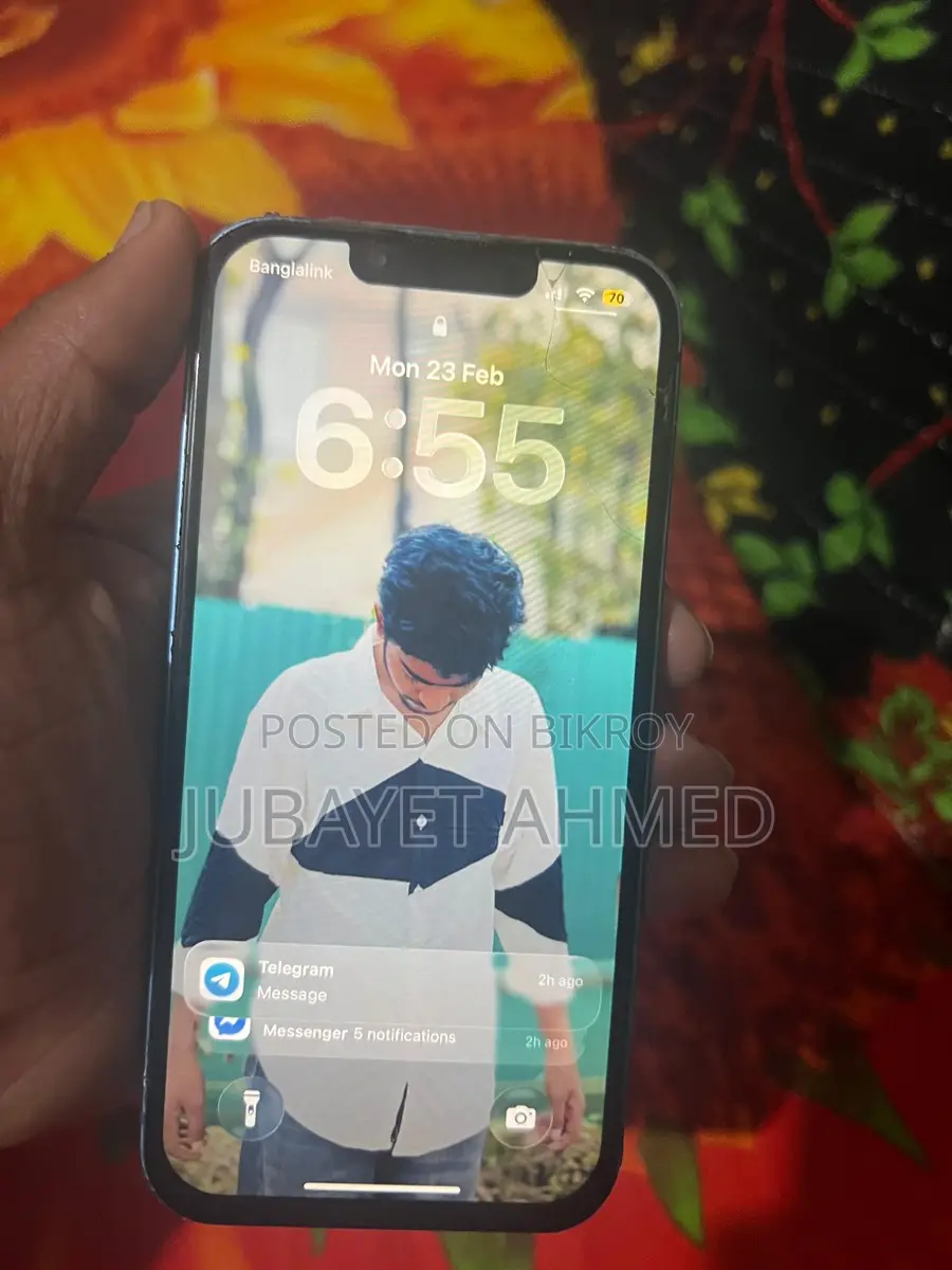 Apple iPhone 13 (Used)
