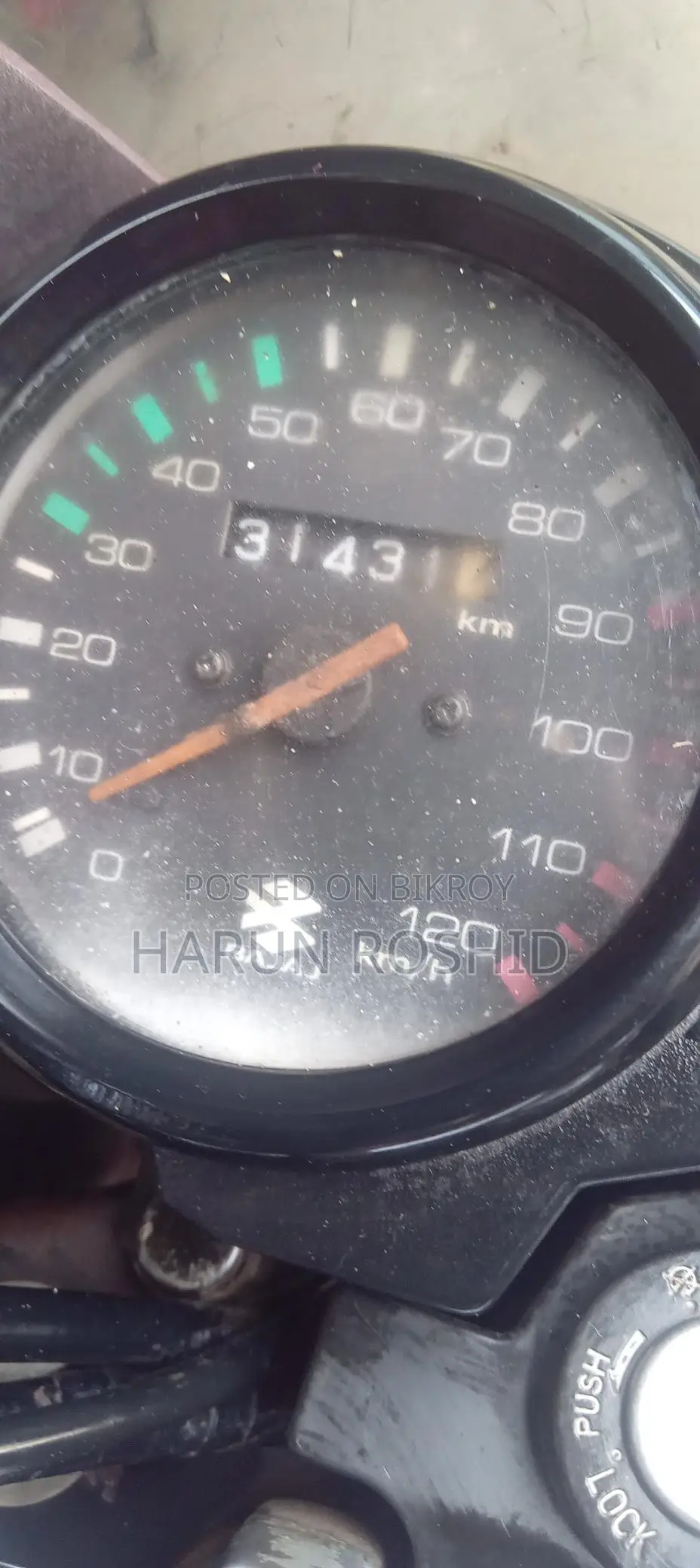 Bajaj Platina . 2012
