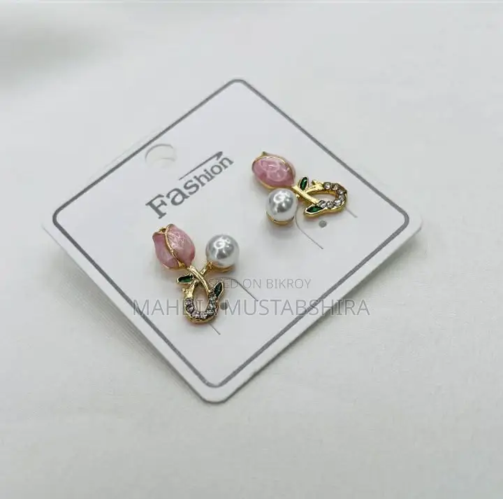 Get Beautiful Earrings at an Offer Price