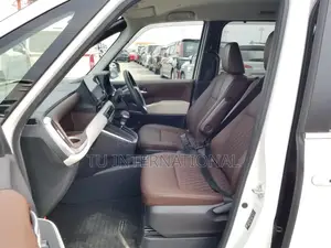 Toyota Noah Z HYBRID UNIT... 2022