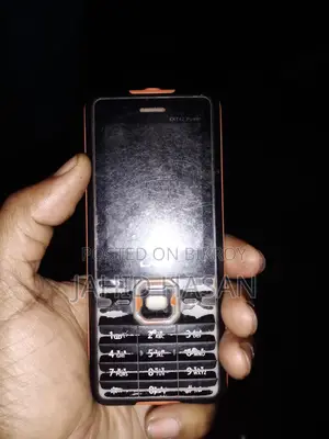 Lava Iris (Used)