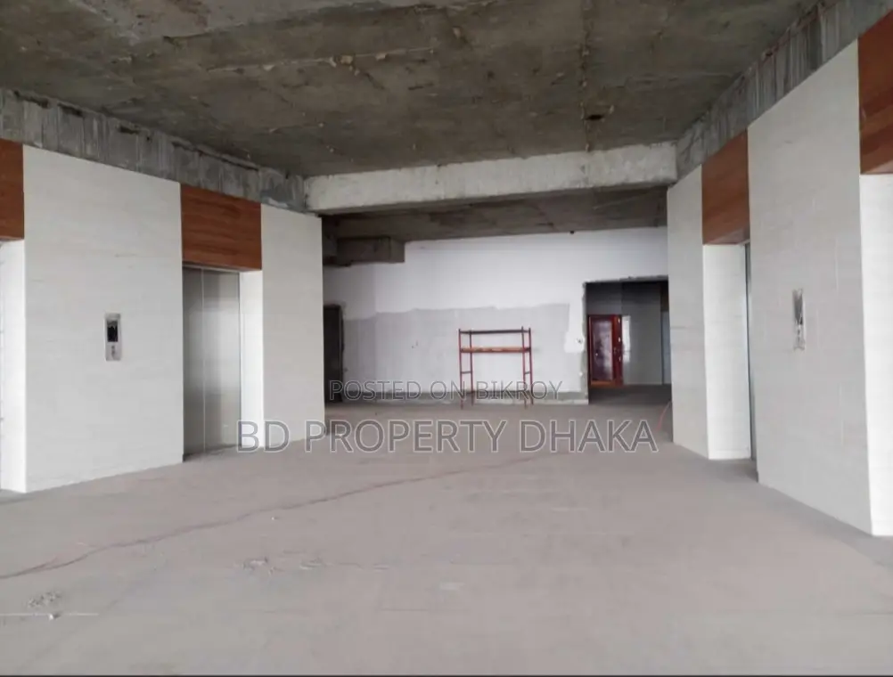 গুলশান এভিনিউতে ৯০০০ বর্গফুটের ওপেন কমার্শিয়াল প্রপার্টি ভাড়া হবে