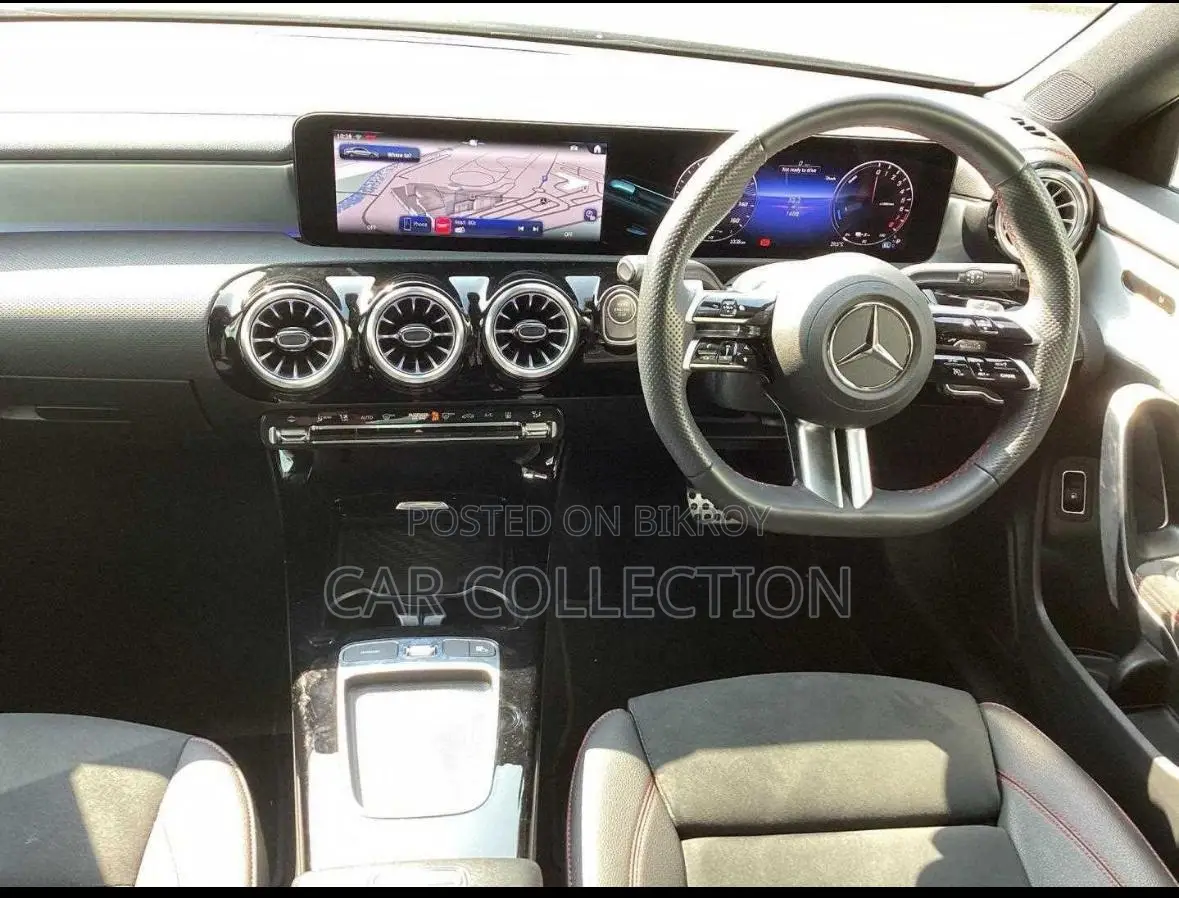 Mercedes-Benz CLA-Class ExecutiveCosmosBlack 2025