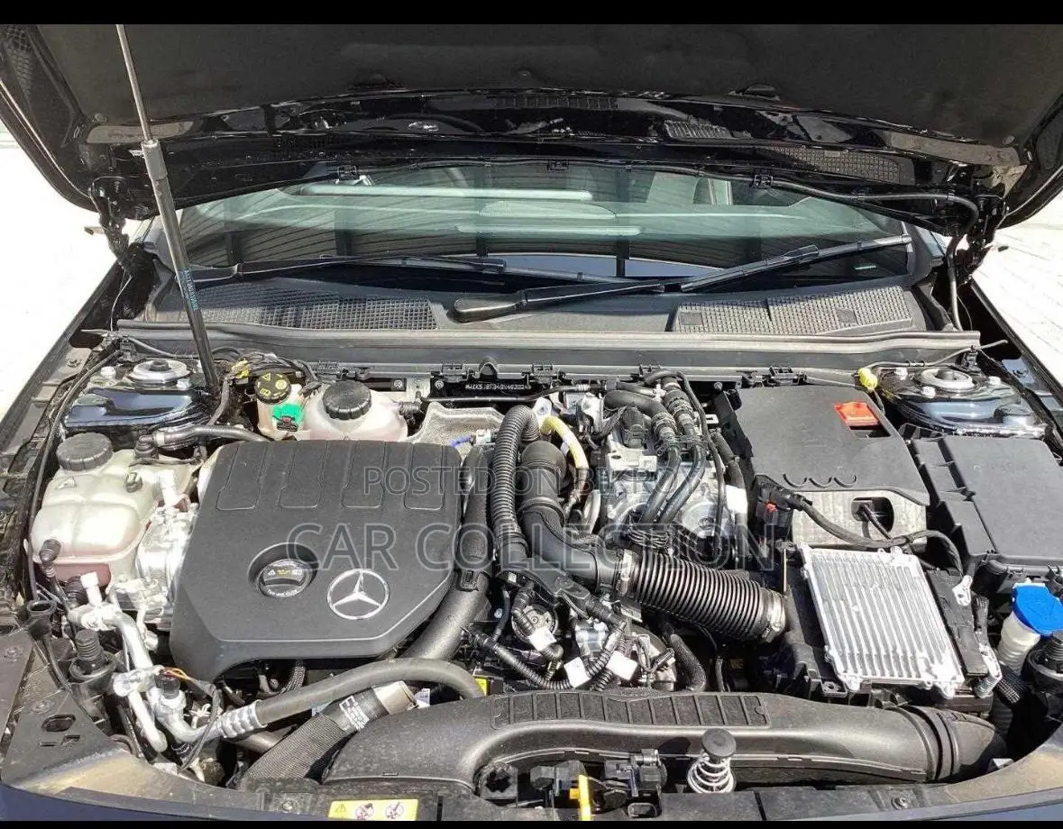 Mercedes-Benz CLA-Class ExecutiveCosmosBlack 2025