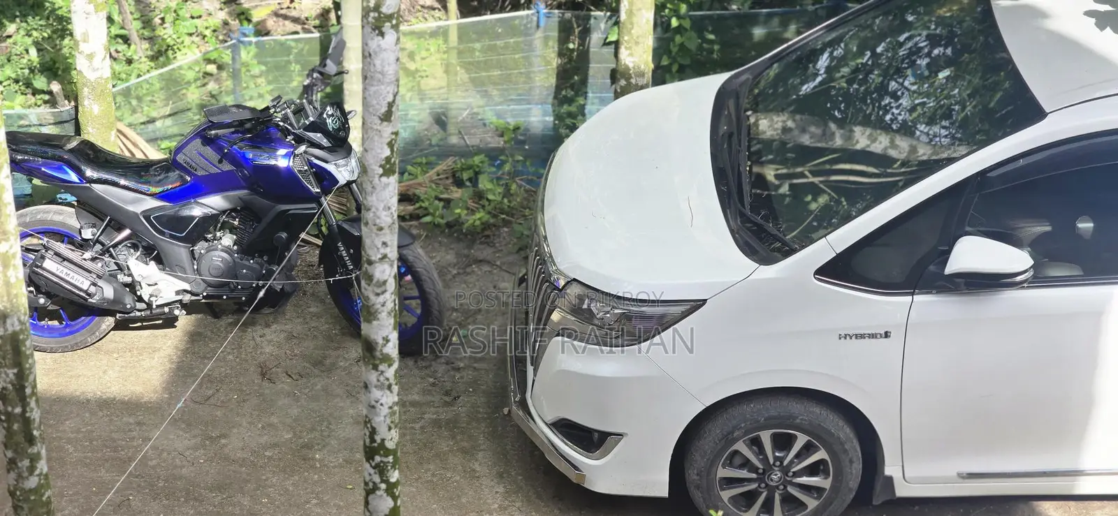 Toyota Esquire Hybrid 2018