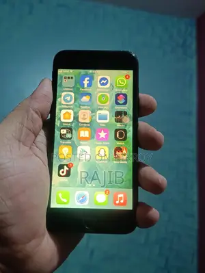 অ্যাপল আইফোন ৭ (ব্যবহৃত)