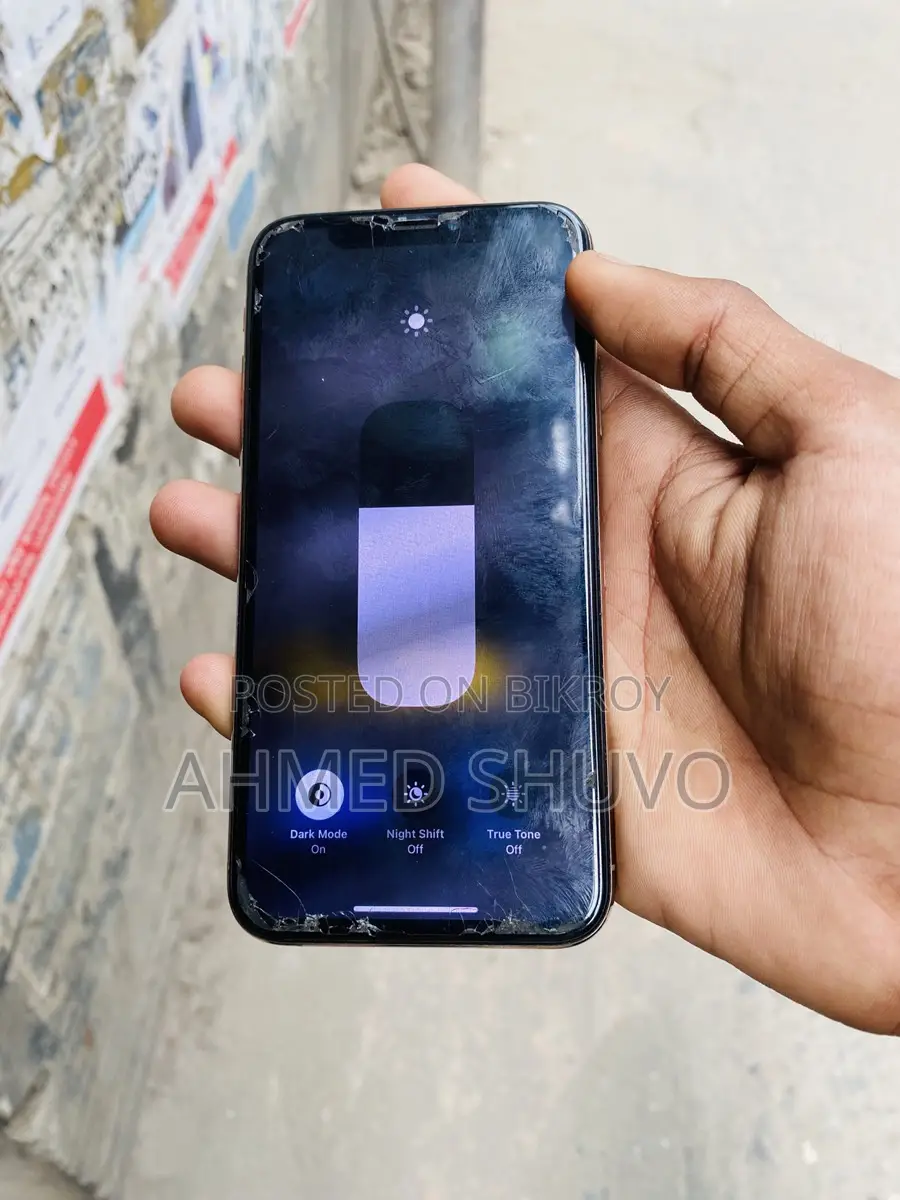 Apple iPhone XS (Used)