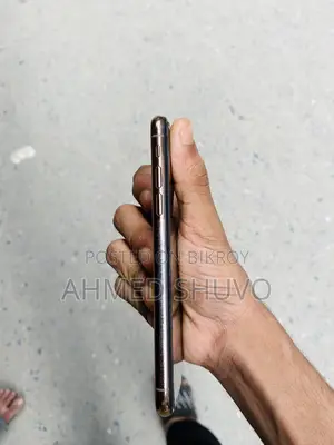 Apple iPhone XS (Used)