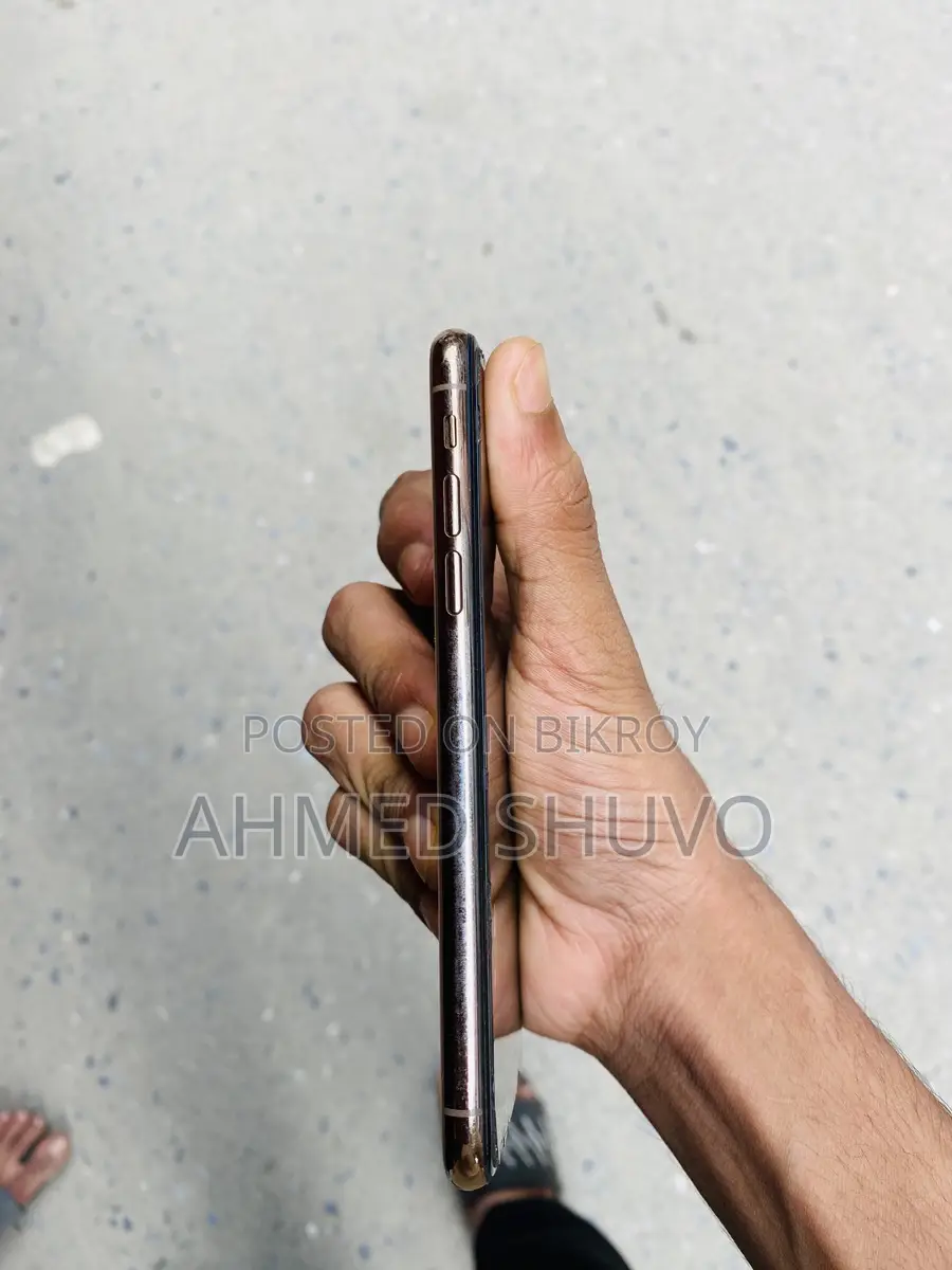 Apple iPhone XS (Used)