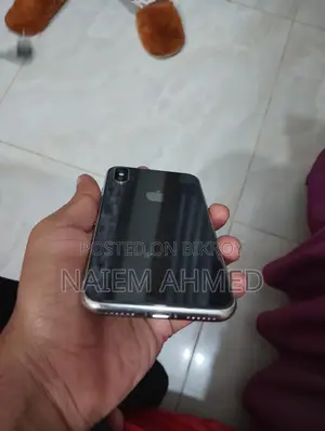 Apple iPhone X (Used)