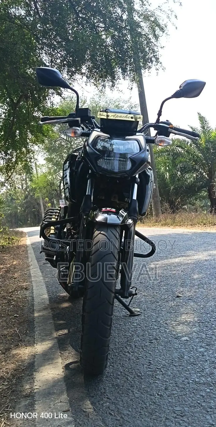 TVS Apache RTR 4v x connect abs 2023