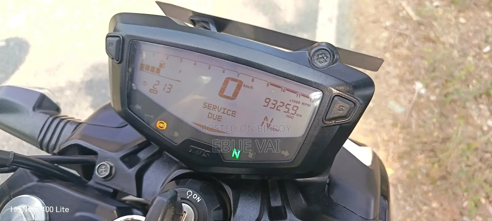 TVS Apache RTR 4v x connect abs 2023