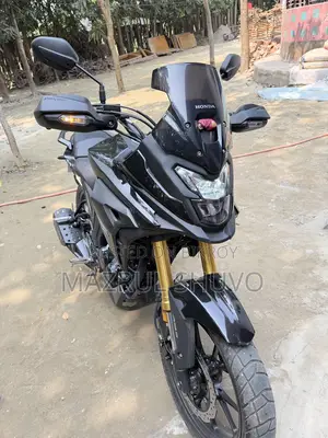Honda Hornet NX 200 2026