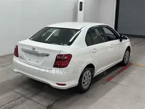 Toyota Axio NON HYBRID 2021
