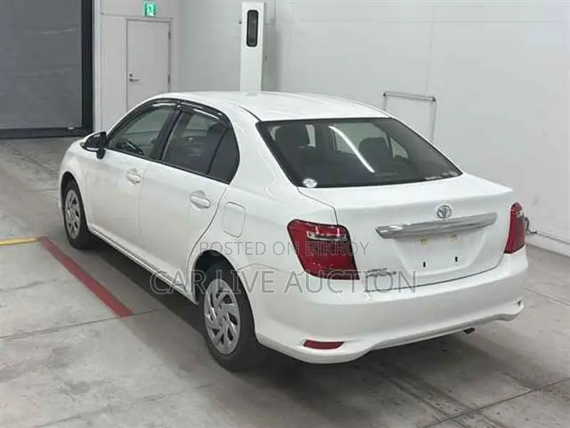 Toyota Axio NON HYBRID 2021