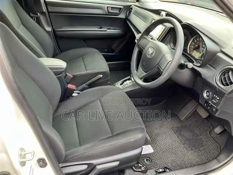 Toyota Axio NON HYBRID 2021