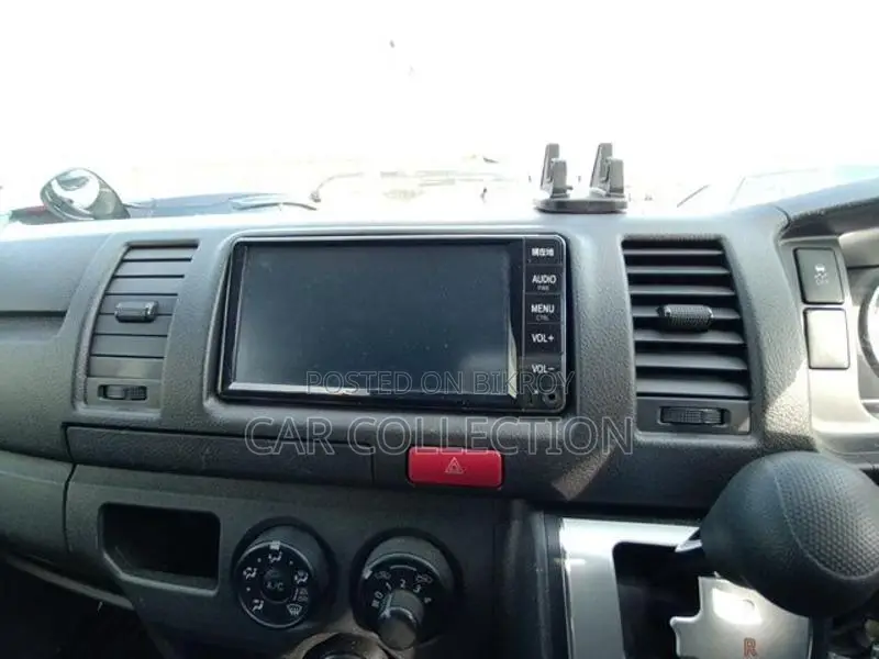 Toyota Hiace Dx GL White 360° 2021