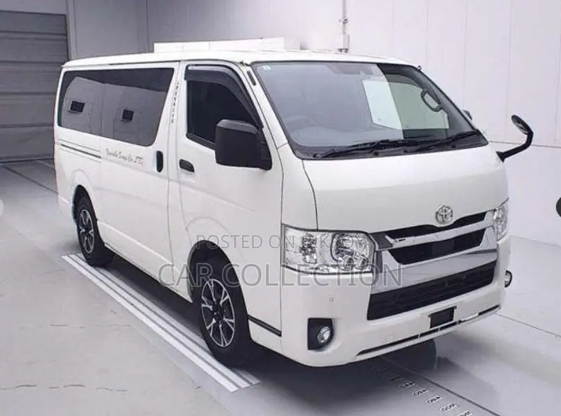 Toyota Hiace Dx GL White 360° 2021