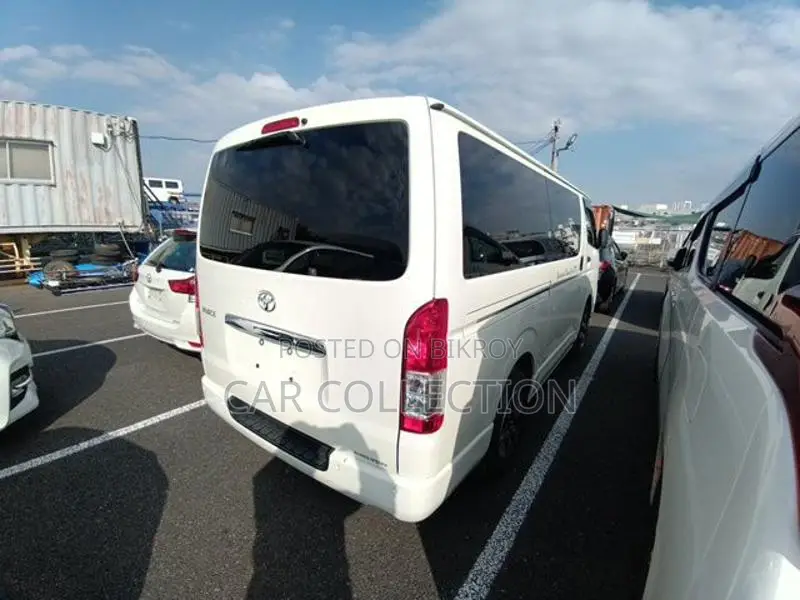Toyota Hiace Dx GL White 360° 2021