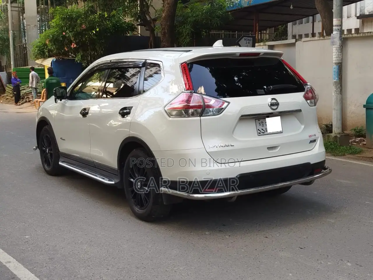 Nissan X-Trail Black Edition Hybrid 2016