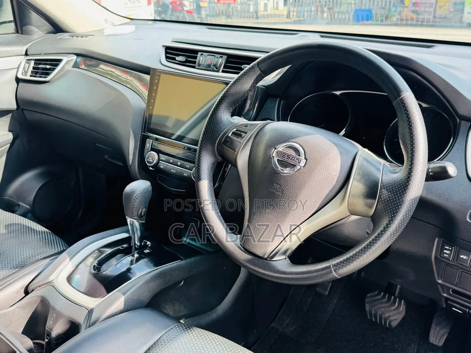 Nissan X-Trail Black Edition Hybrid 2016