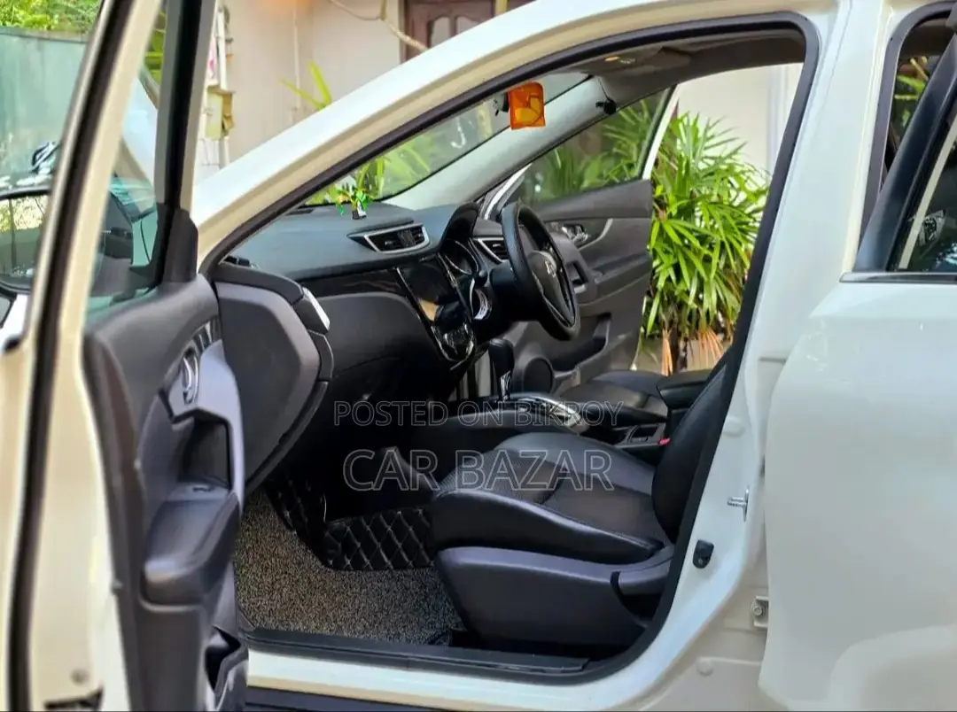 Nissan X-Trail Black Edition Hybrid 2016