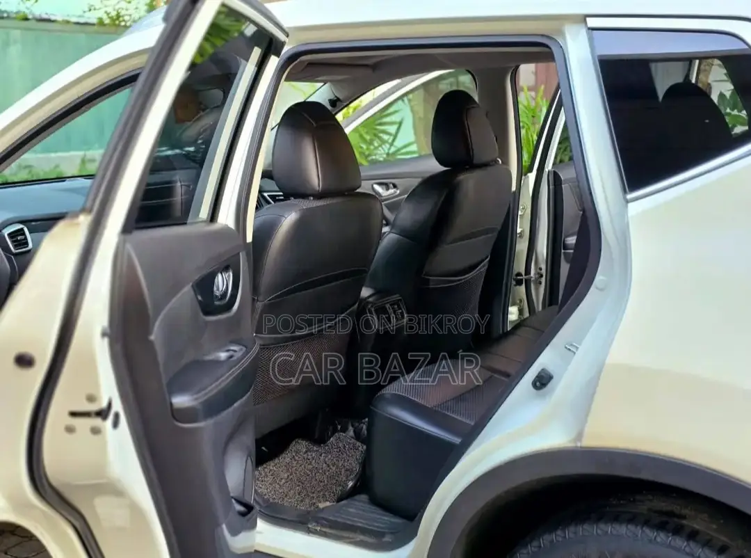 Nissan X-Trail Black Edition Hybrid 2016