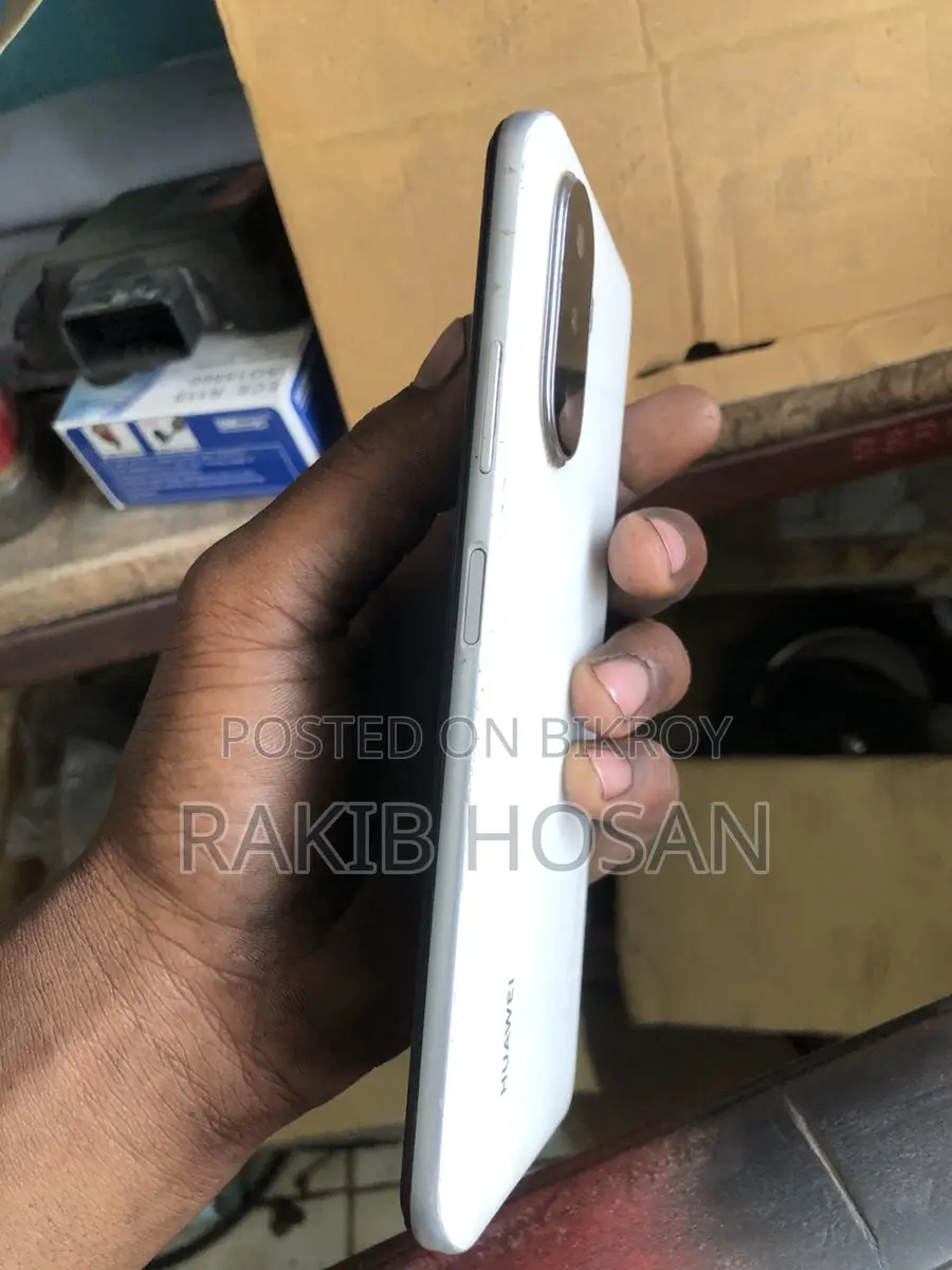 Huawei Nova Y70 . (Used)