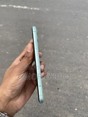 Apple iPhone 11 (Used)