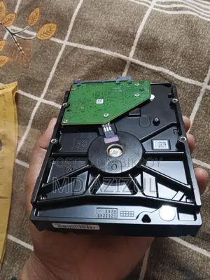 ২ টিবি সাটা, ৩.৫ হার্ড ড্রাইভ