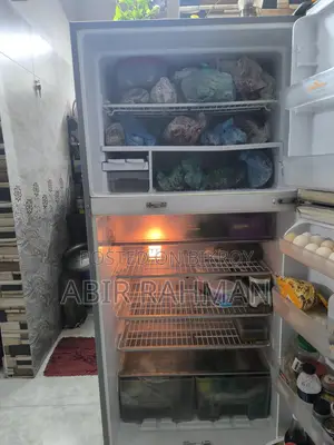 Singer Refrigerator – For Sale in Good Condition