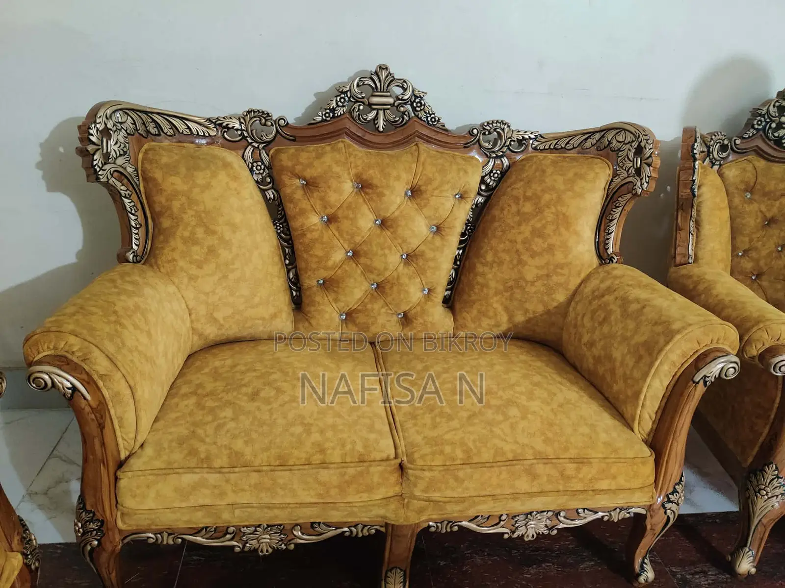 Victoria Sofa