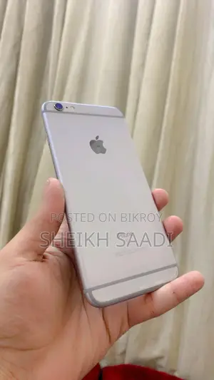 Apple iPhone 6S . (Used)