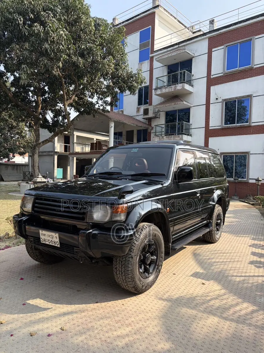 Mitsubishi Pajero 3.5L 1996
