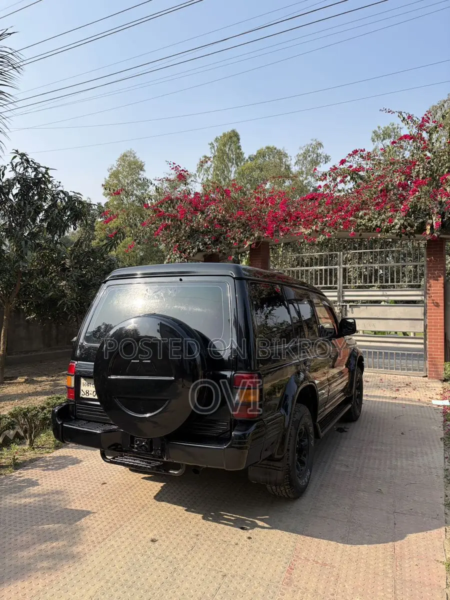 Mitsubishi Pajero 3.5L 1996