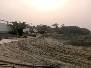 প্রোজেক্টে লেকের কাজ চলমান