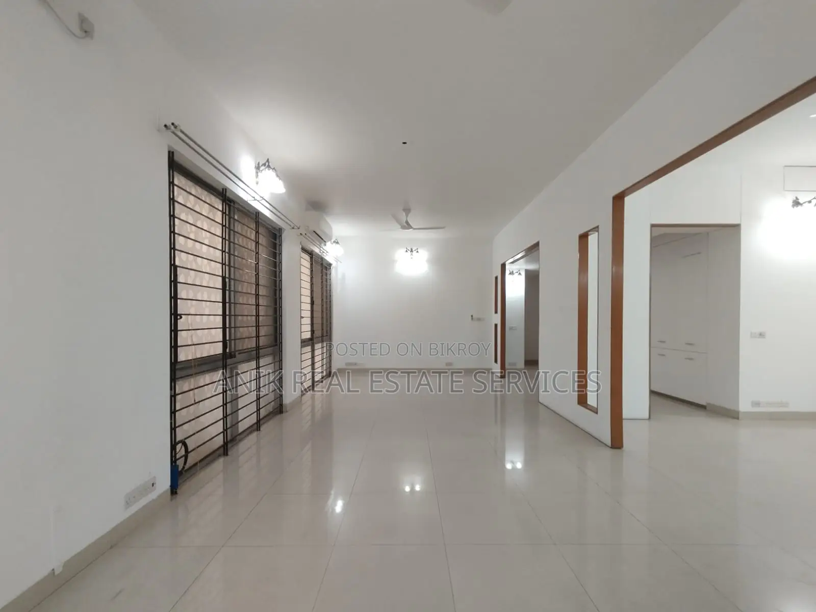 Good Quality Semi Furnished Flat Rent At Baridhara