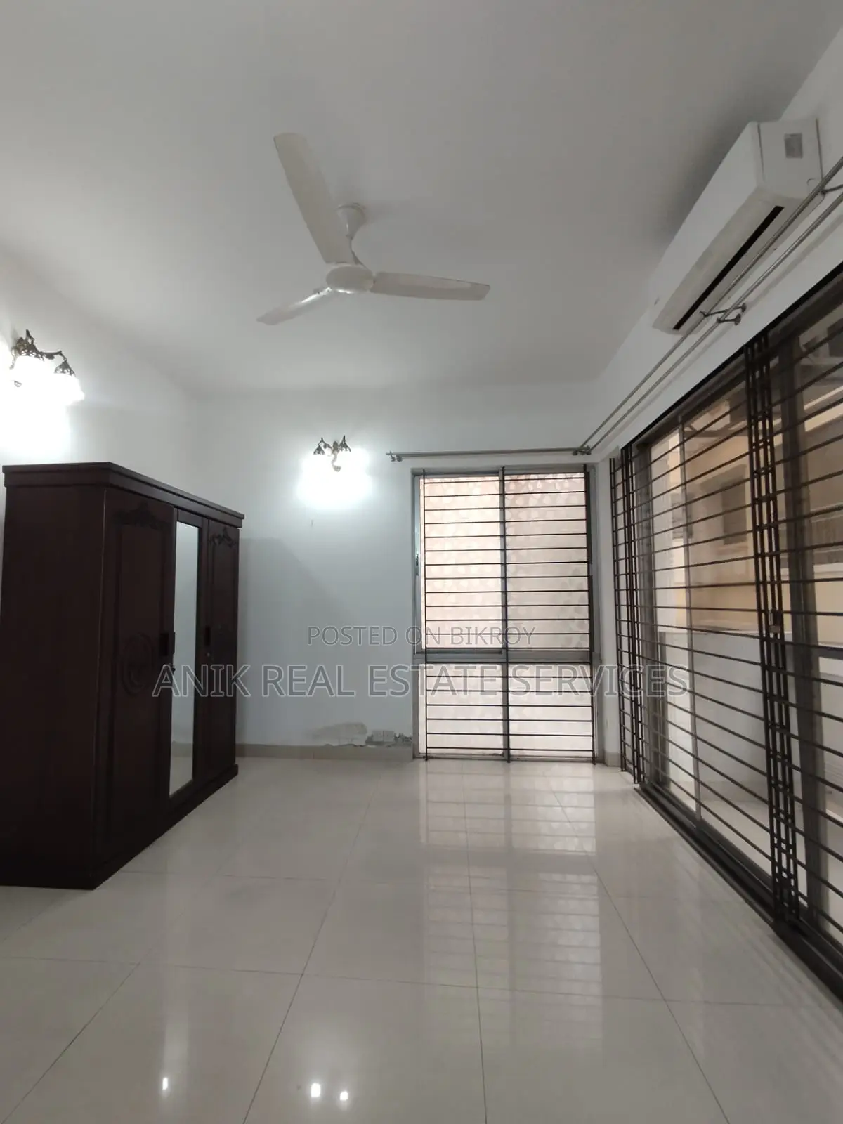 Good Quality Semi Furnished Flat Rent At Baridhara