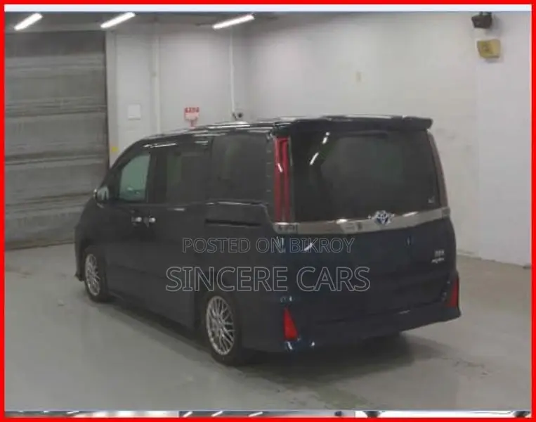 Toyota Noah SI WXB-3 30000KM 2021
