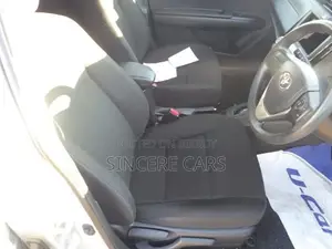 Toyota Axio EX HYB PUSH 3.5POINT 2021