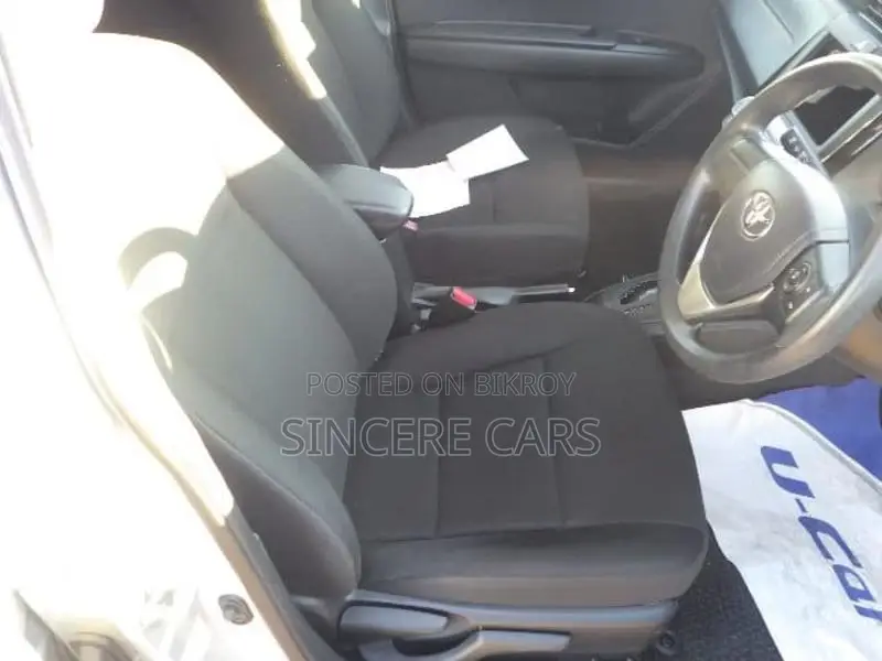 Toyota Axio EX HYB PUSH 3.5POINT 2021