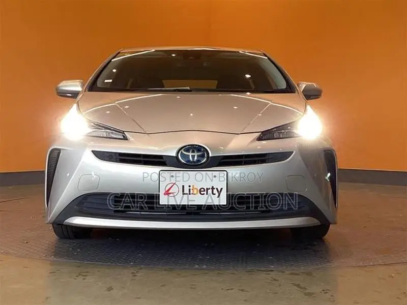 Toyota Prius Hybrid S Package 2021