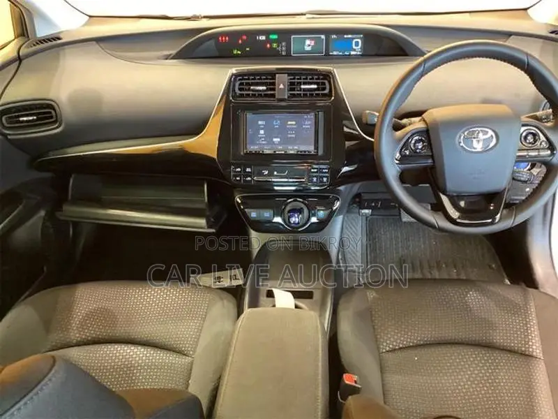 Toyota Prius Hybrid S Package 2021