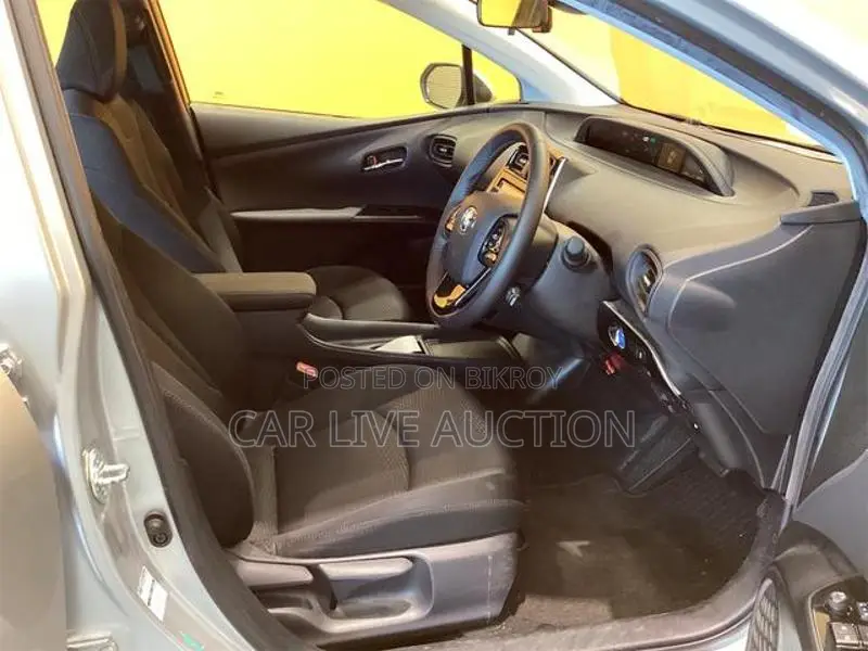Toyota Prius Hybrid S Package 2021