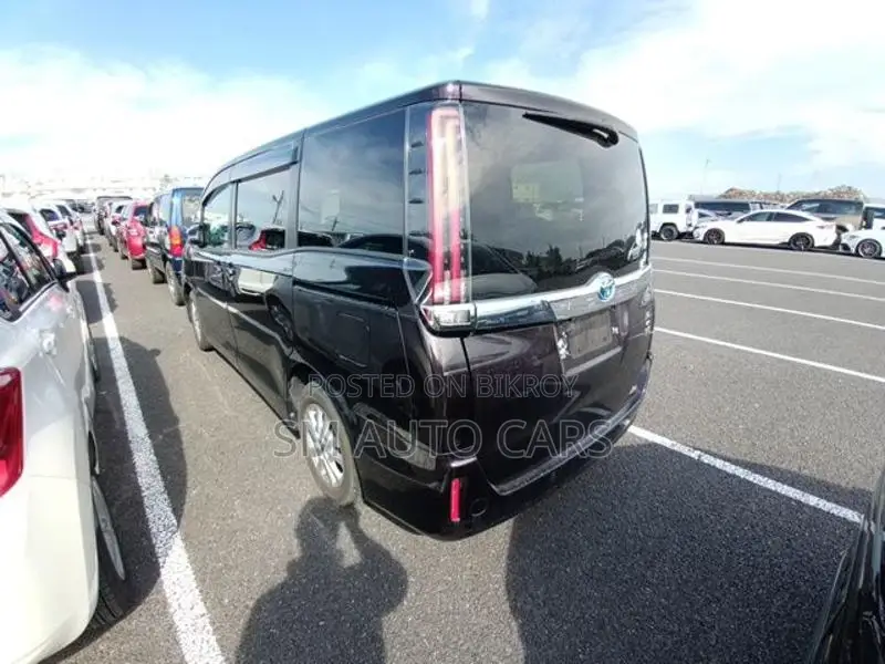 Toyota Noah Hybrid G pkg Black 2020