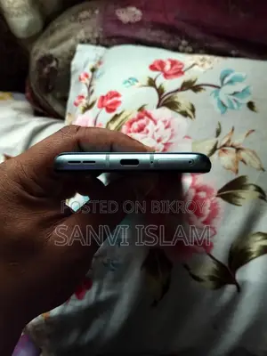 OnePlus 9R (Used)