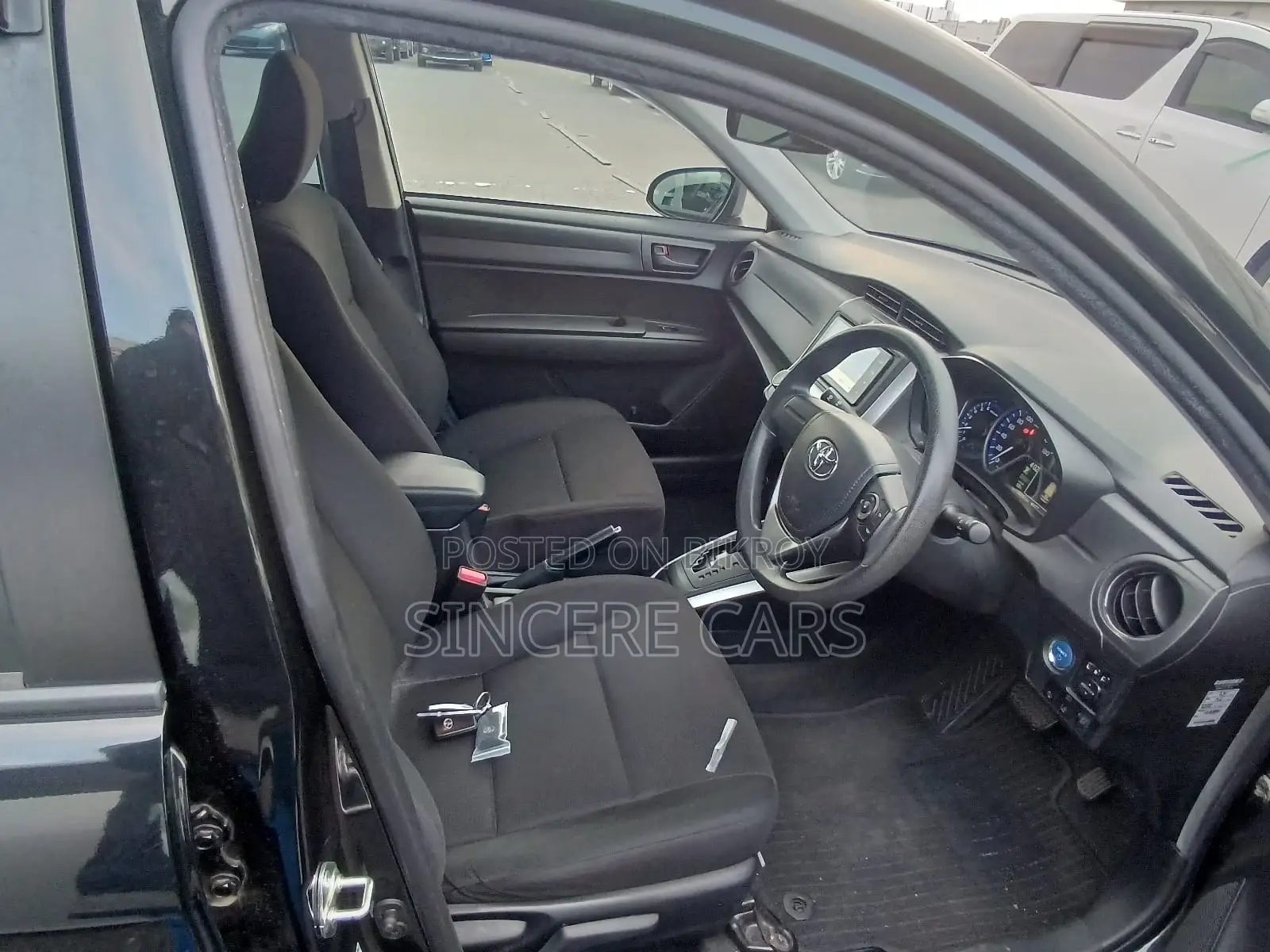 Toyota Fielder EX HYB 4 POINT 2021