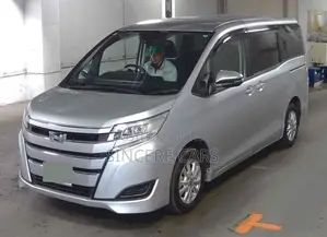 Toyota Noah X HYB 4PT 2DR PWR 2021