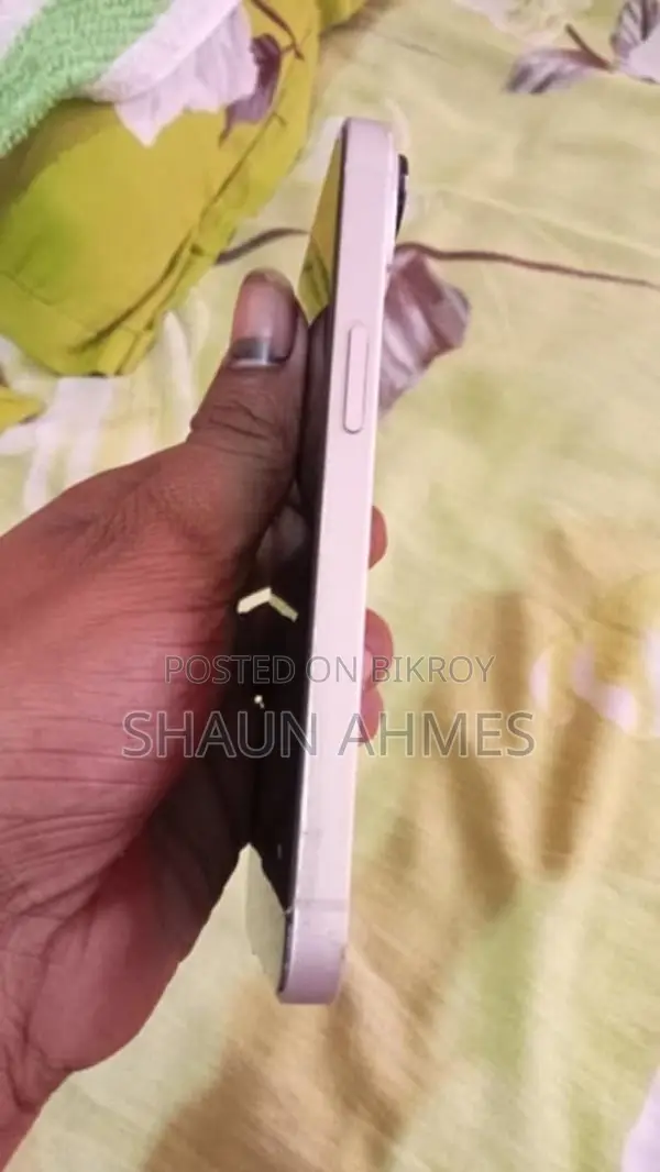 Apple iPhone 14 (Used)