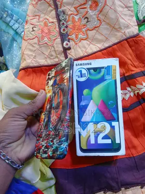 Samsung Galaxy M21 . (Used)